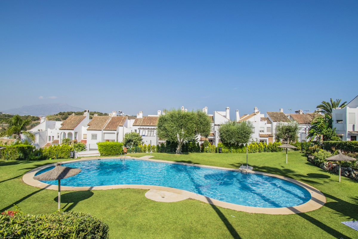 Maison mitoyenne Bel Air Estepona R3497872 Horizon Immobilier Espagne