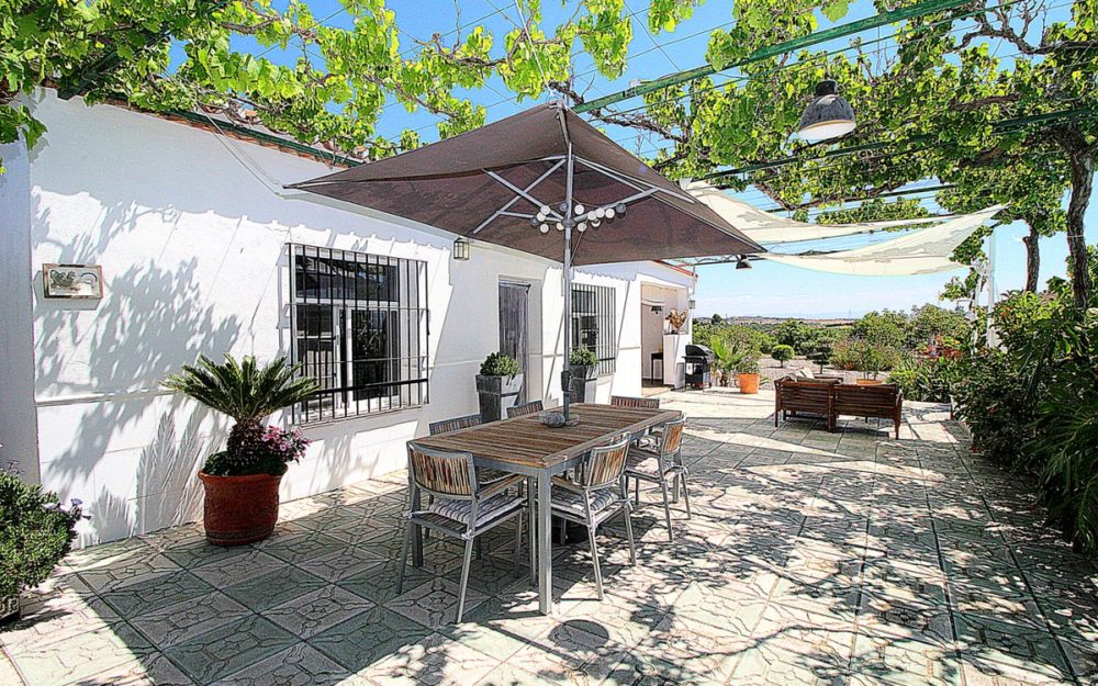 Villa a la venta en Coín – R3531895