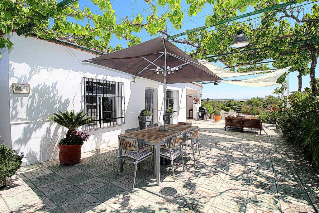 Villa à vendre à Coín – R3531895