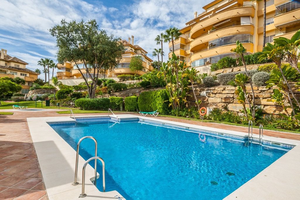 Apartamento en Marbella con vistas panorámicas – R3534871