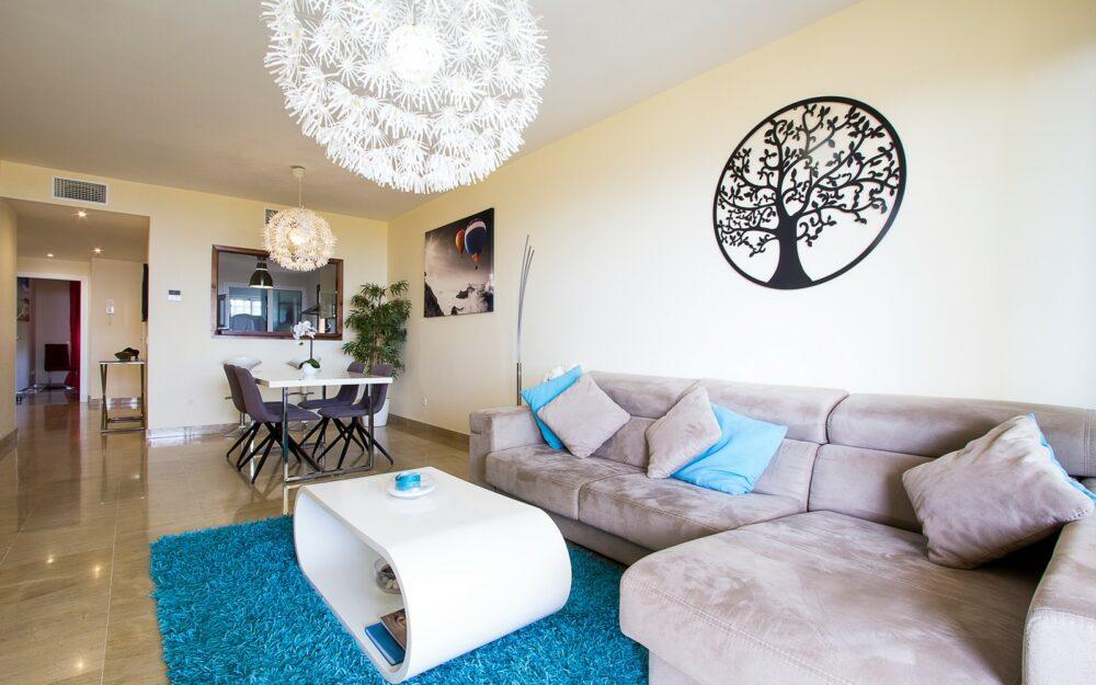 Très bel appartement avec vue mer à Duquesa Village – HRA12290